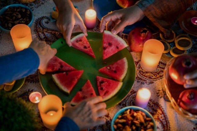 آداب و رسوم شب یلدا در ایران