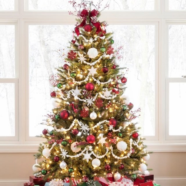 مراحل تزئینات درخت کریسمس