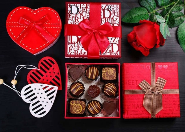 شکلات، از هدیه‌های مرسوم ولنتاین