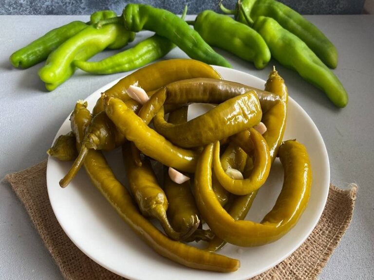 ۵ روش طرز تهیه ترشی فلفل سبز تند و شیرین مجلسی، سریع و فوری