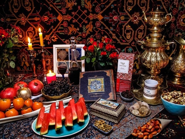 میز سنتی شب یلدا