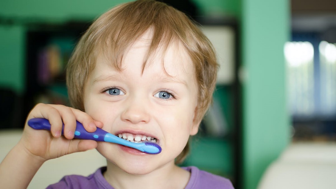 علت پوسیدگی دندان کودکانعلت پوسیدگی دندان کودکان
