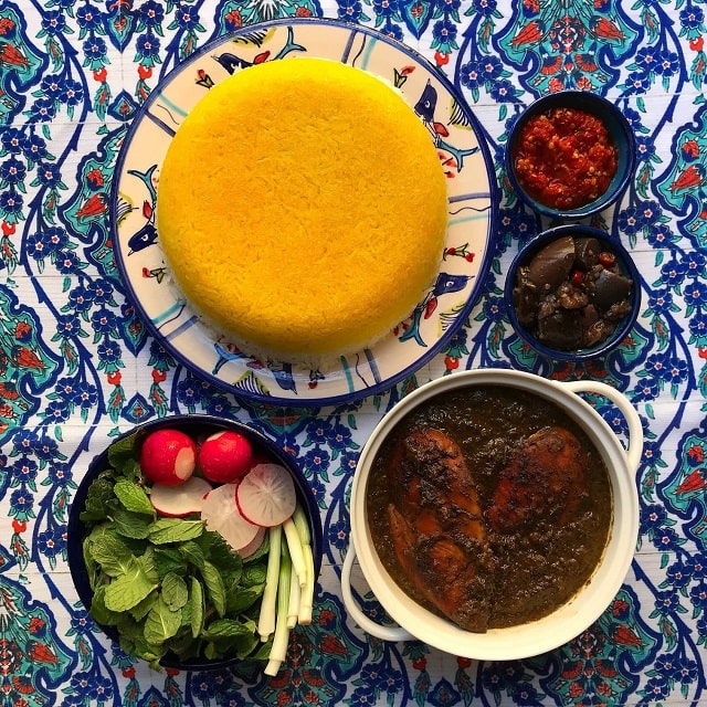 خورش طلاکوله غورابه از غذاهای محلی ایرانی