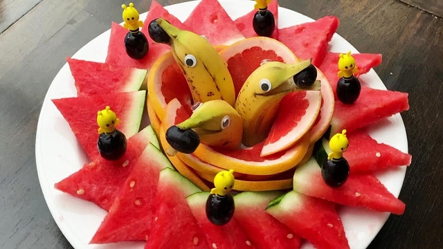 تزئین میوه و هندوانه شب یلدا