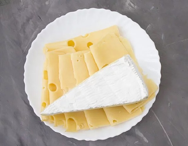 تاثیر کلسیم و فسفر موجود در پنیر برای سلامت دندان‌ها