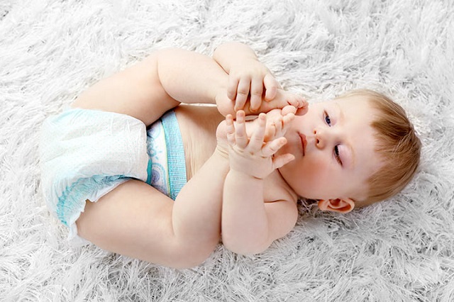 عوارض پوشک بچه برای نوزاد پسر و دختر