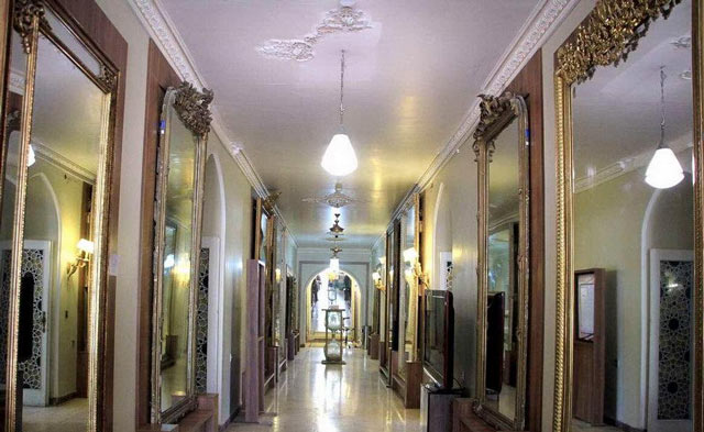 ۶- موزه آیینه و روشنایی یزد از جاذبه های گردشگری یزد