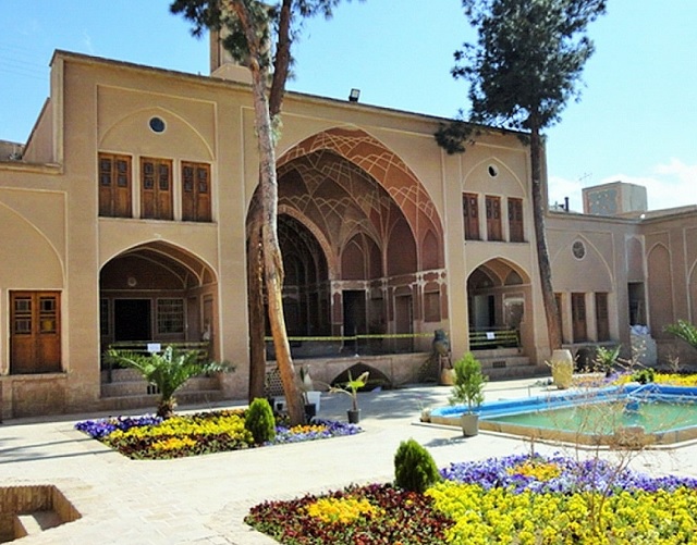 خانه تاریخی آل یاسین در کاشان