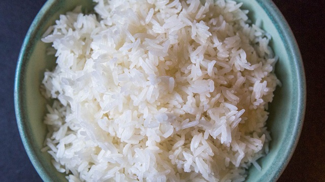 برای خوش عطر شدن برنج آن را به صورت کته آماده کنید