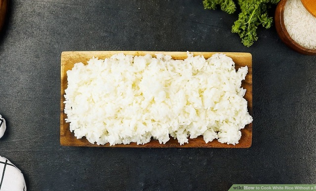 مراحل طرز تهیه برنج کته بدون ته دیگ