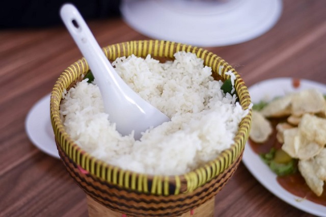 مدت زمان نگهداری برنج پخته به روش‌های مختلف