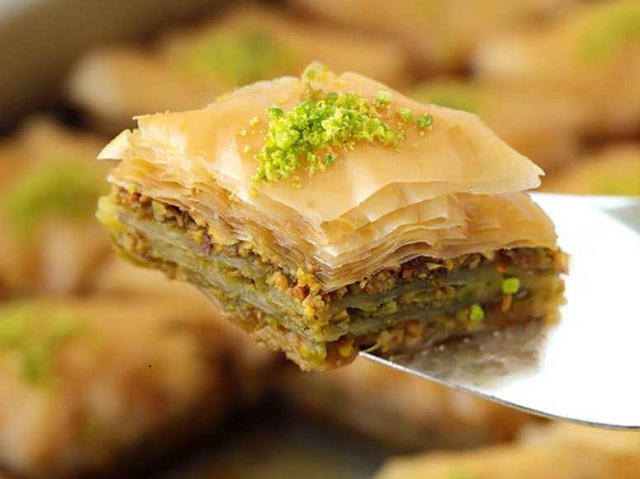 باقلوا شیرینی محبوب عید در ترکیه