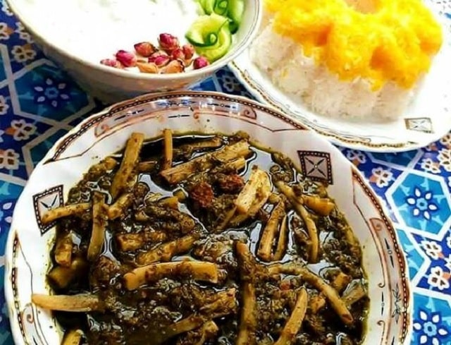 خورش کنگر از غذاهای شب عید کرمانشاه