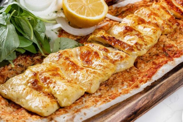 نکات کلیدی طرز تهیه جوجه کباب لاری