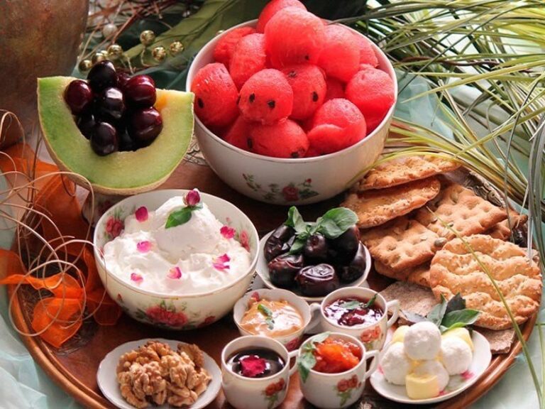 11 روش صحیح خوردن افطاری در ماه رمضان برای حفظ سلامت بدن