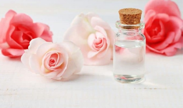 عرق گل محمدی یا گلاب در ماه رمضان