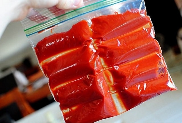 فریز کردن رب گوجه در پلاستیک