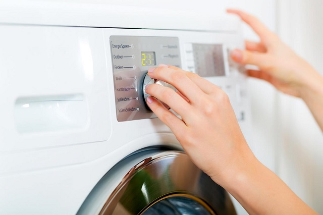 در زمان استفاده از لباسشویی و ظرفشویی، دستگاه را روی حالت اقتصادی قرار دهید