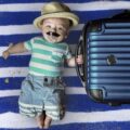 چک لیست کامل 15 وسایل ضروری برای سفر با نوزاد