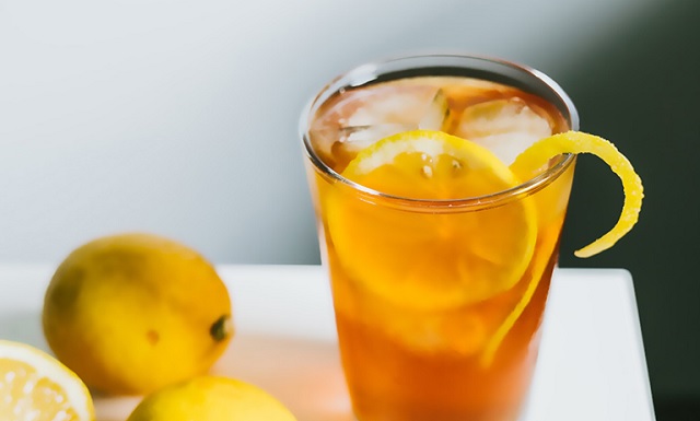 طرز تهیه شربت به لیمو با ترکیب به و آب لیمو ترش