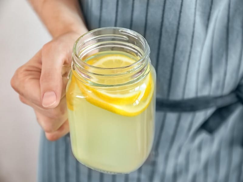 11 تا از بهترین نوشیدنی های خانگی برای درمان فوری کم آبی بدن