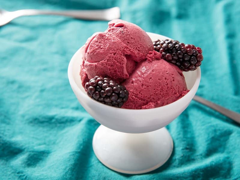طرز تهیه بستنی شاتوت با طعم بازاری به 4 روش