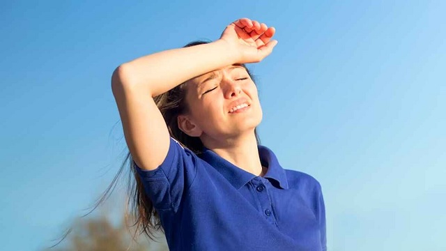 علائم گرمازدگی در بزرگسالان چیست؟