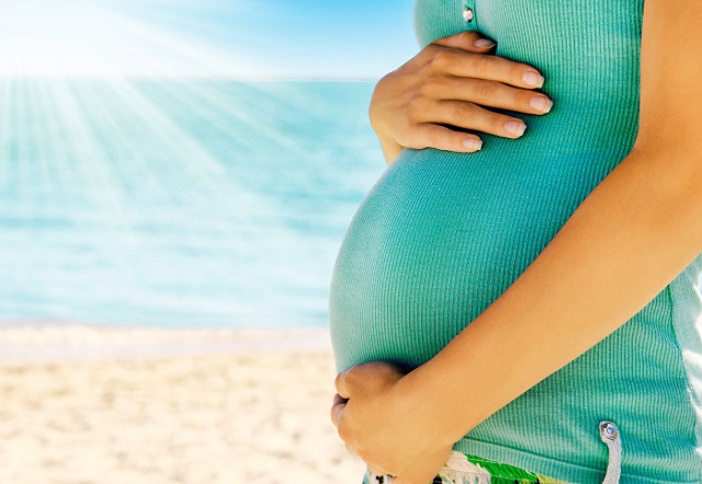 ۱۰ مورد مهم مراقبت های بارداری در تابستان که باید بدانید