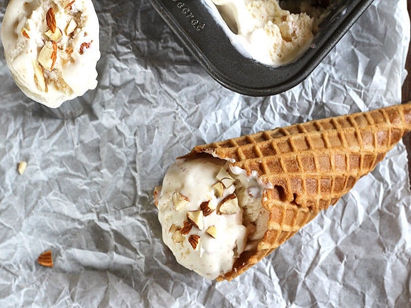 طرز تهیه بستنی بادام به ۴ روش با ثعلب، بدون ثعلب و با قهوه