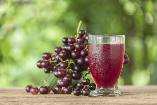 خواص آب انگور برای سلامت بدن
