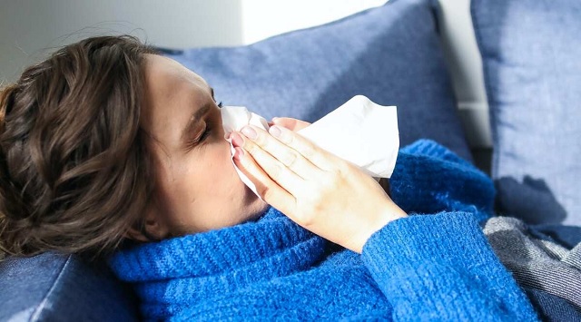 چه زمانی برای درمان آنفولانزا به پزشک مراجعه کنید