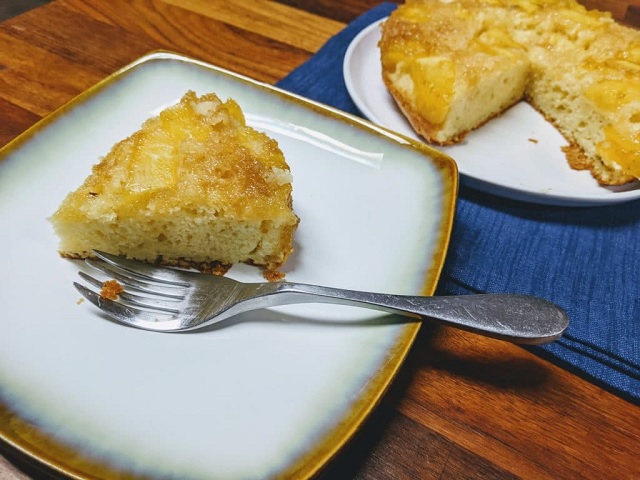 مراحل طرز تهیه کیک آناناس در فر