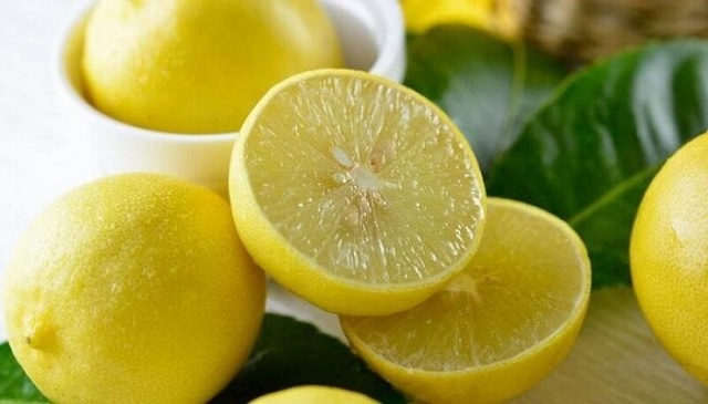 خواص و فواید لیمو شیرین برای پوست و مو