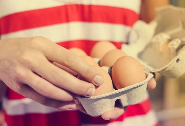 مضرات خوردن تخم مرغ در دوران بارداری