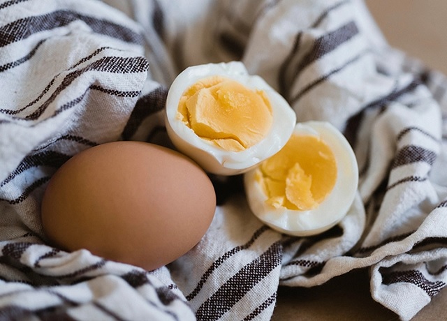 تخم مرغ از غذاهای گرم کننده