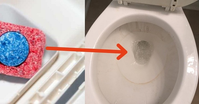 شستن لکه‌های توالت با قرص ظرفشویی