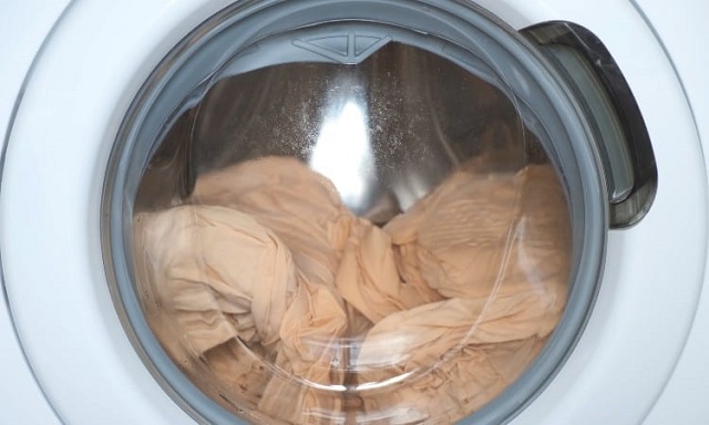 زمان شستن لباس‌های کتان را کمتر در نظر بگیرید