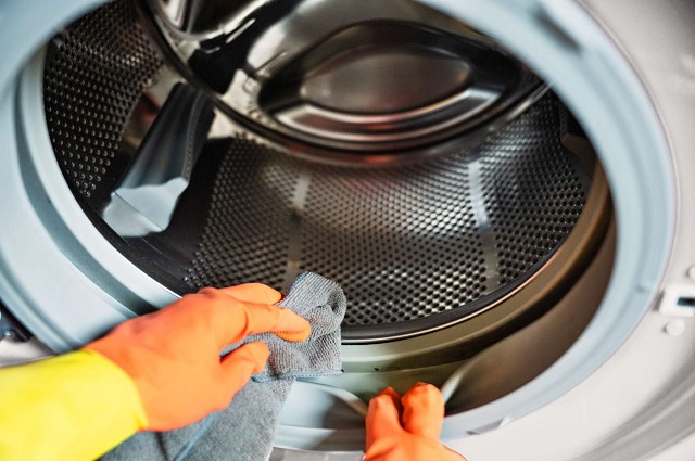 راه‌های از بین بردن کپک ماشین لباسشویی