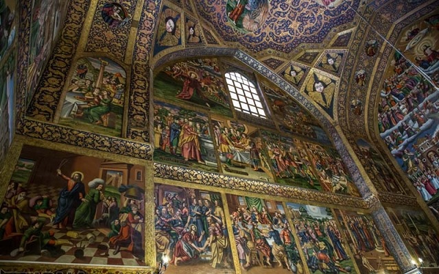 کلیسا وانک از جاهای دیدنی اصفهان