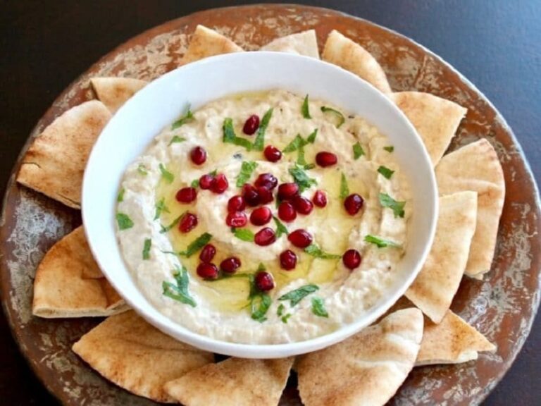 طرز تهیه دیپ بادمجان کبابی و سیر