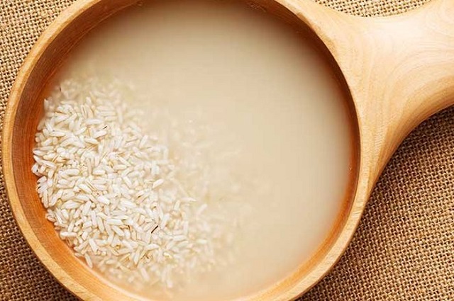 قبل از پخت برنج ایرانی، چقدر آن را خیس کنیم؟