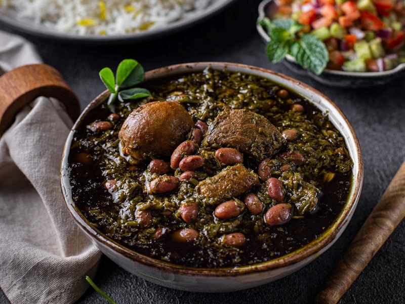 خورشت قورمه‌سبزی رژیمی
