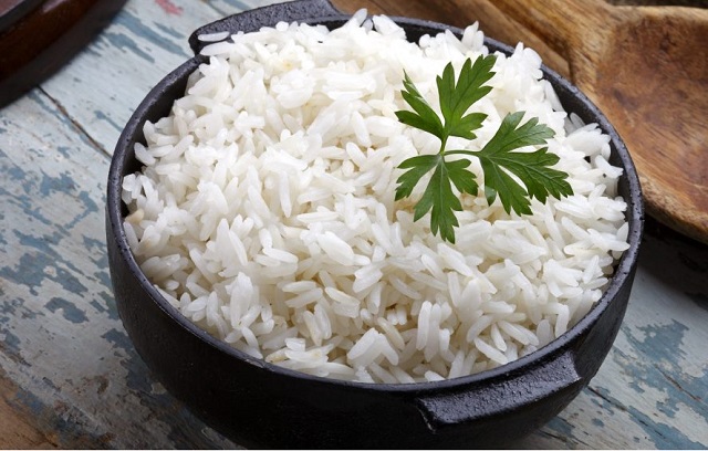 از کجا بفهمیم برنج دم کشیده است؟