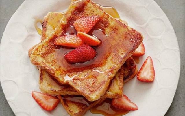 فرنچ تست فرانسوی سوخاری | میان وعده برای مدرسه دانش آموزان