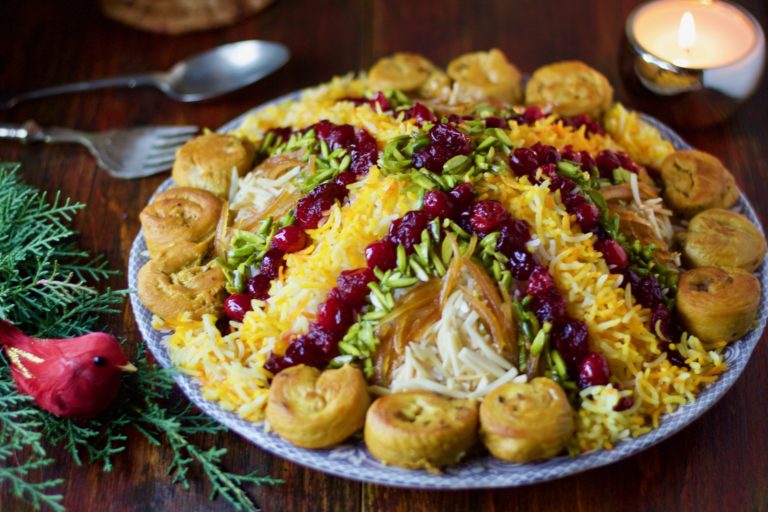 مرصع پلو از انواع غذای ایرانی با برنج است