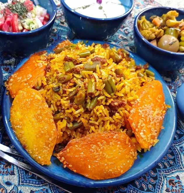 لوبیا پلو با گوشت چرخ کرده یک غذای لذیذ با برنج و گوشت چرخ کرده برای مهمانی و دورهمی
