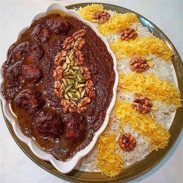 انواع خورشت فسنجان با گوشت و گیاهی در لیست خورشت های مجلسی ایرانی