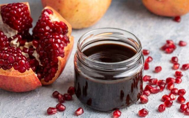 رب انار یکی از خوش‌طعم‌ترین چاشنی‌های ایرانی