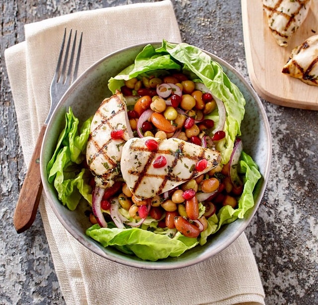 سالاد لوبیا و انار