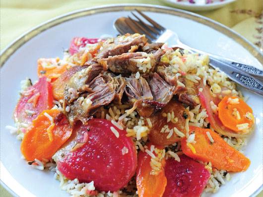 ته چین گوشت و لبو یا ته چین فیروزکوهی از غذاهای خوشمزه ایرانی با برنج